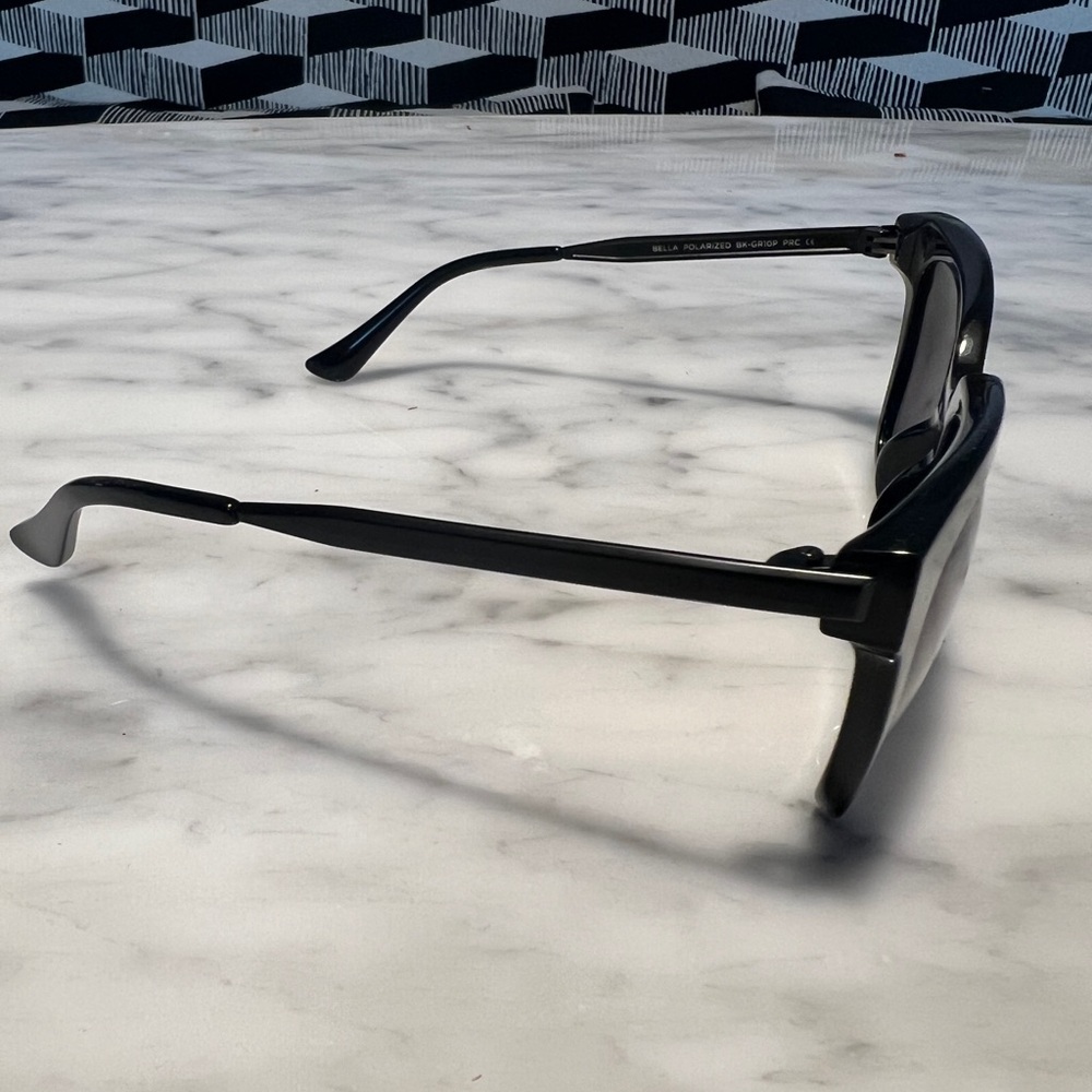 Diff Eyewear Black Oversized Square Sunglasses- P… - image 4